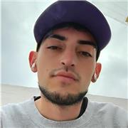 Profesor de tenis con certificación técnica en entrenamiento fisico